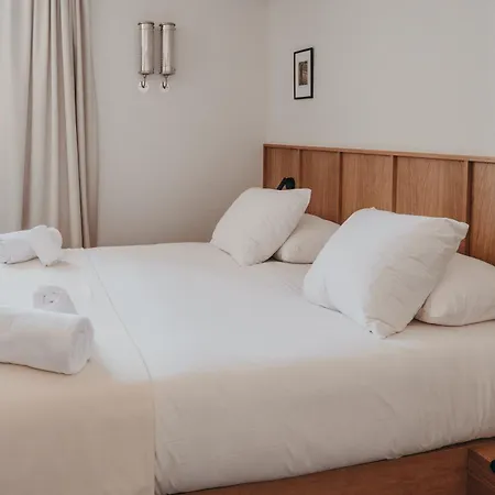 Moderne Hotel 4*