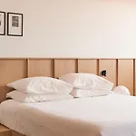 Moderne Szálloda