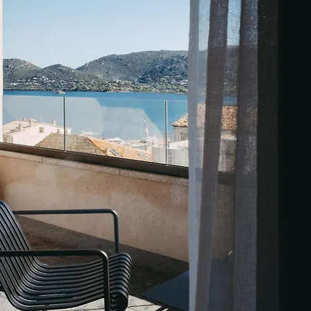 Moderne Hotel 4*