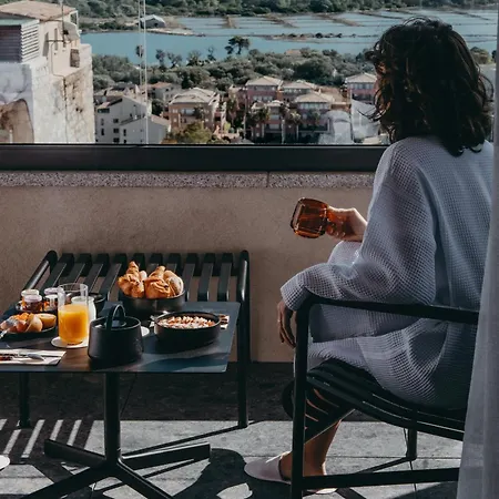 Moderne Ξενοδοχείο Πόρτο Βέκιο