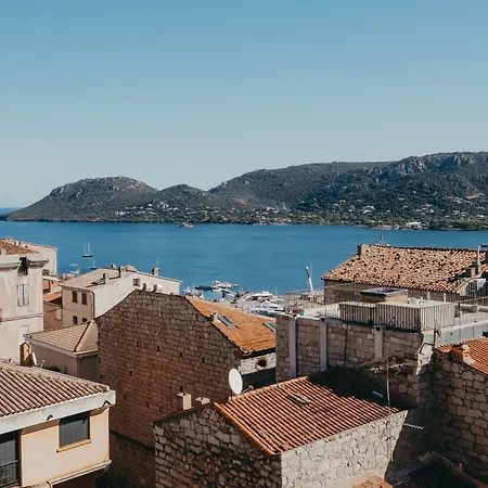 Moderne Ξενοδοχείο 4*